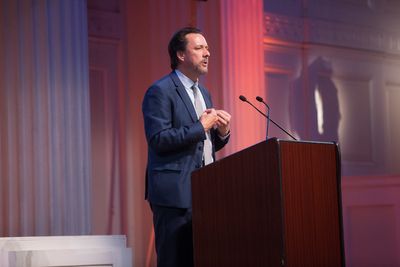 Christopher d'Amboise Photo