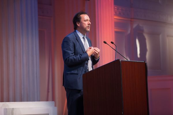 Christopher d'Amboise Photo