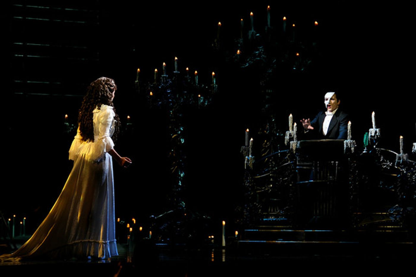 Interview: Peter Jöback of the Swedish Production of THE PHANTOM OF THE OPERA  Image