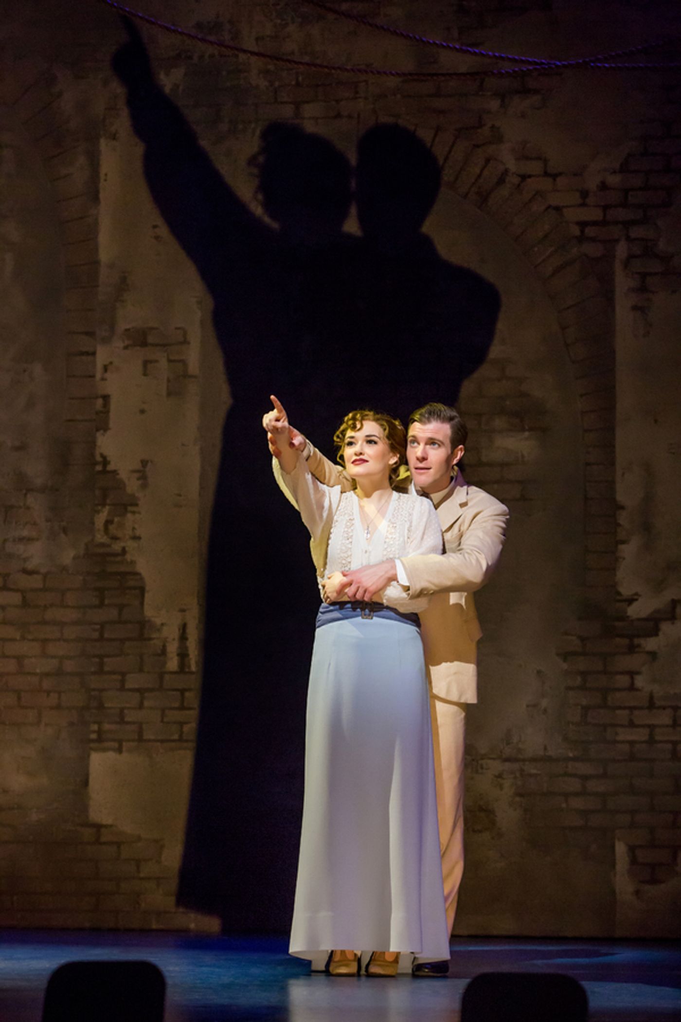 FINDING NEVERLAND Flies to The Hobby Center for the Performing Arts Image