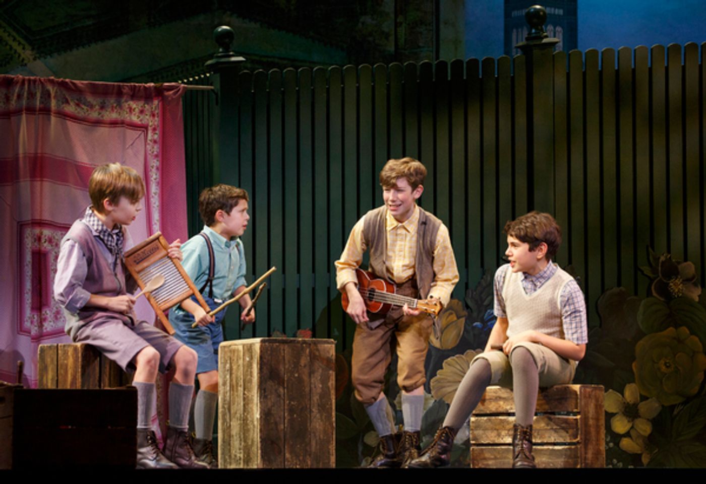 FINDING NEVERLAND Flies to The Hobby Center for the Performing Arts Image