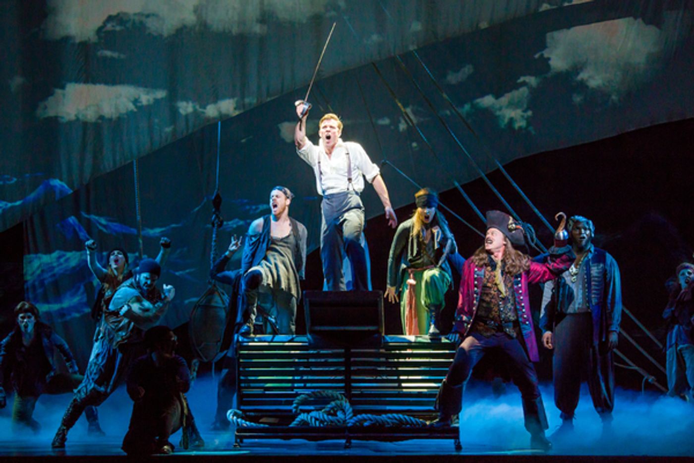 FINDING NEVERLAND Flies to The Hobby Center for the Performing Arts Image