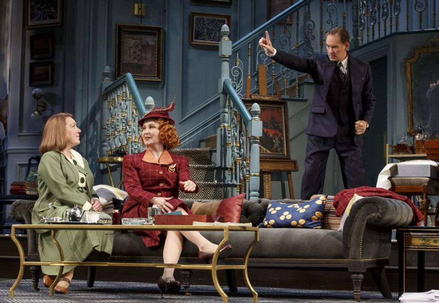 Review: Kevin Kline Leads A Terrific Cast In Noel Coward's Classic Comedy PRESENT LAUGHTER  Image