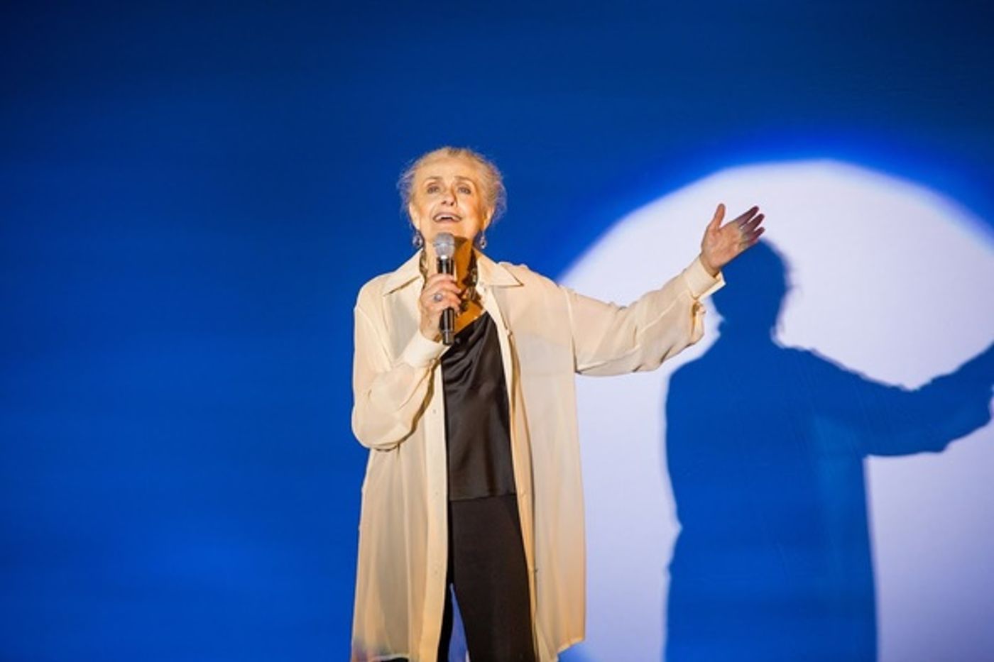 Photo Flash: Nancy Opel, Mary Beth Peil, Dan Lauria and More Perform at George Street Playhouse's 2017 Gala Photo Flash: Nancy Opel, Mary Beth Peil, Dan Lauria and More Perform at George Street Playhouse's 2017 Gala Image