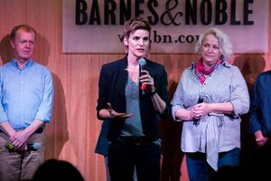 Jenn Colella @ BroadwayWorld Jenn Colella Photo