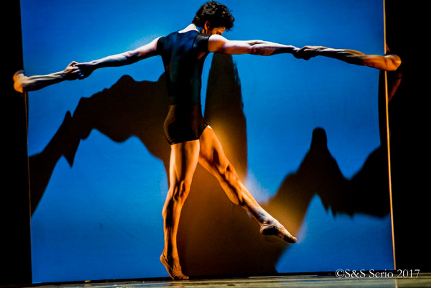 BWW Previews: ROMANCE at Merriam Theater  Image