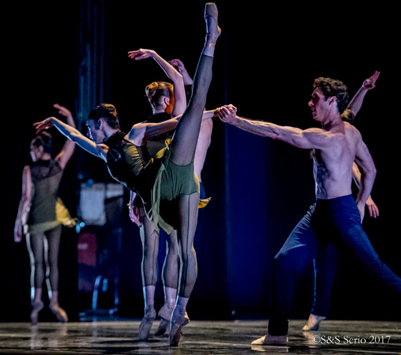 BWW Previews: ROMANCE at Merriam Theater  Image