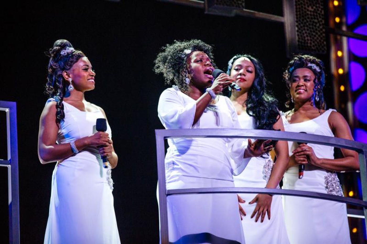 Review: DREAMGIRLS Sparkles and Shines at TUTS Image