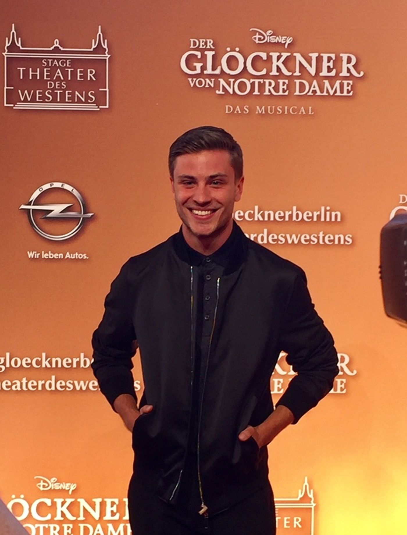 Photo Coverage: Disney's GLOECKNER VON NOTRE DAME Premiere im Stage Theater des Westens Berlin  Image