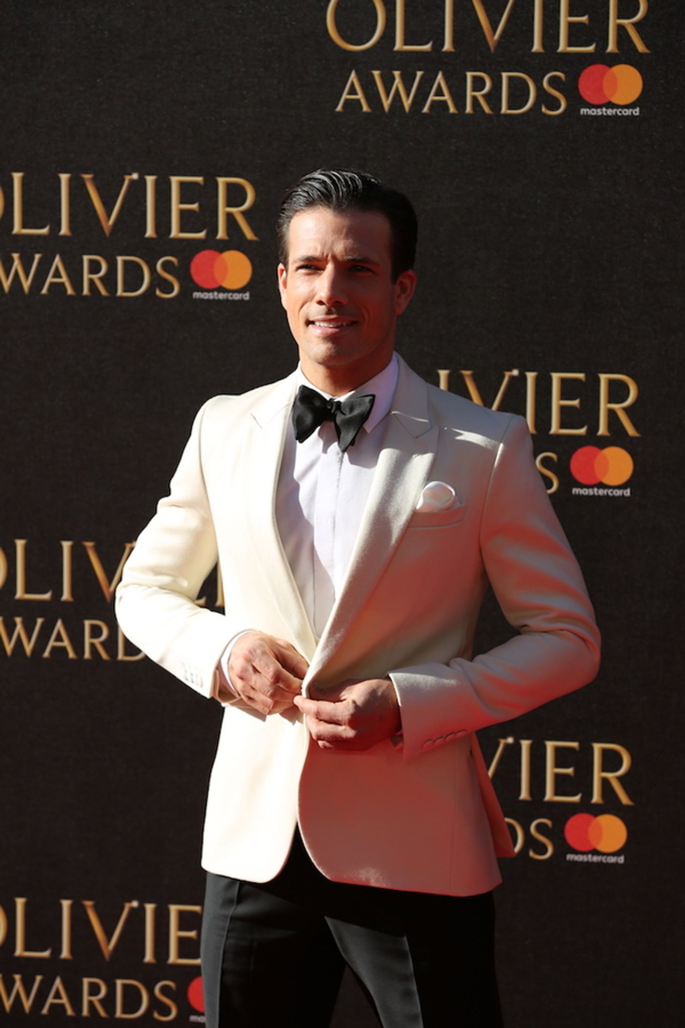 Photo Flash: Amber Riley, Billie Piper & More On 2017 Olivier Awards Red Carpet  Image