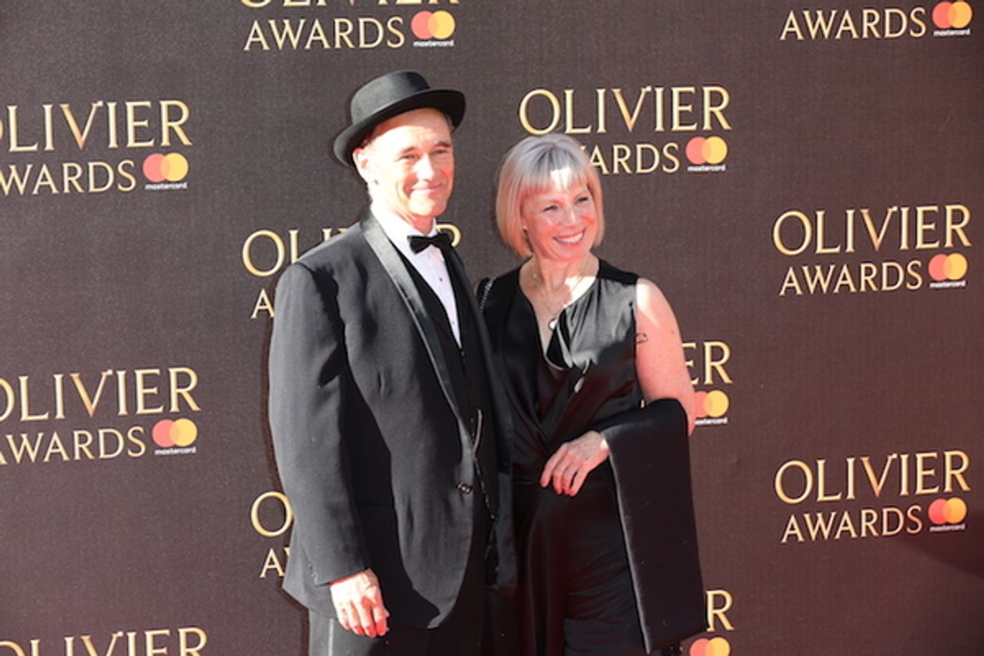 Photo Flash: Amber Riley, Billie Piper & More On 2017 Olivier Awards Red Carpet  Image
