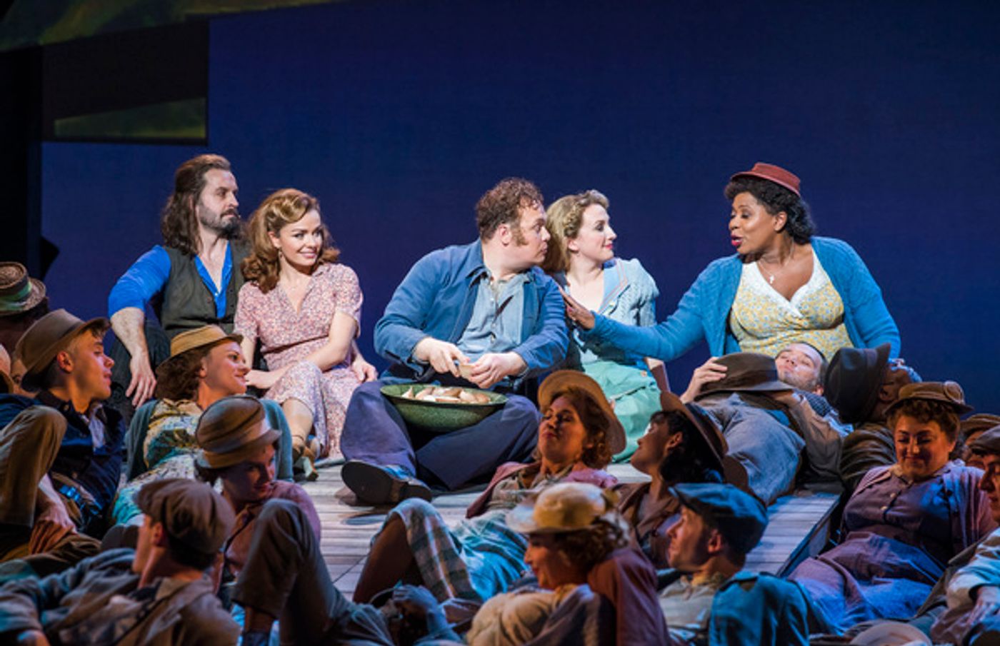 Photo Flash: First Look at Alfie Boe and the Cast of CAROUSEL at London Coliseum  Image