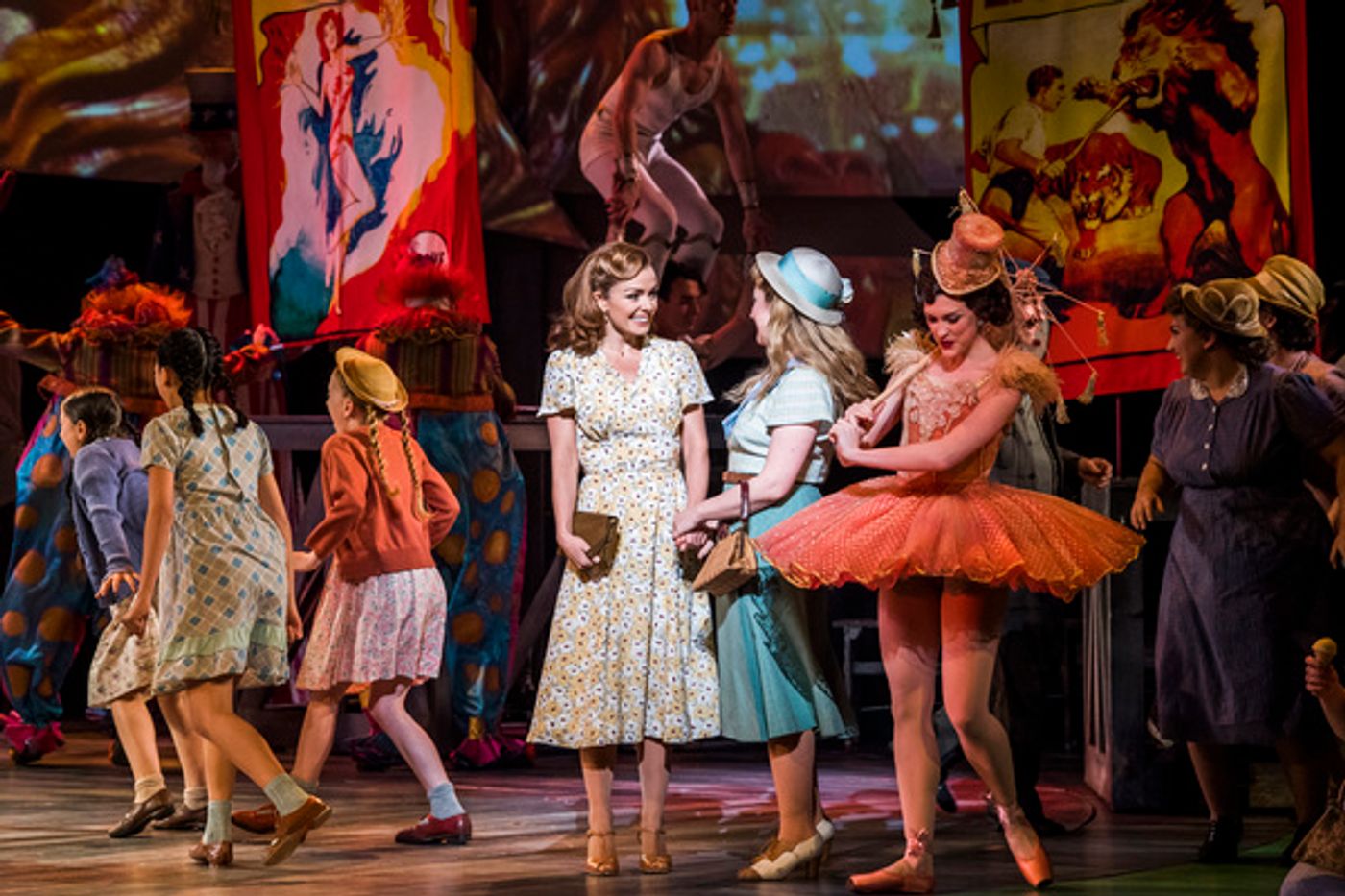 Photo Flash: First Look at Alfie Boe and the Cast of CAROUSEL at London Coliseum  Image