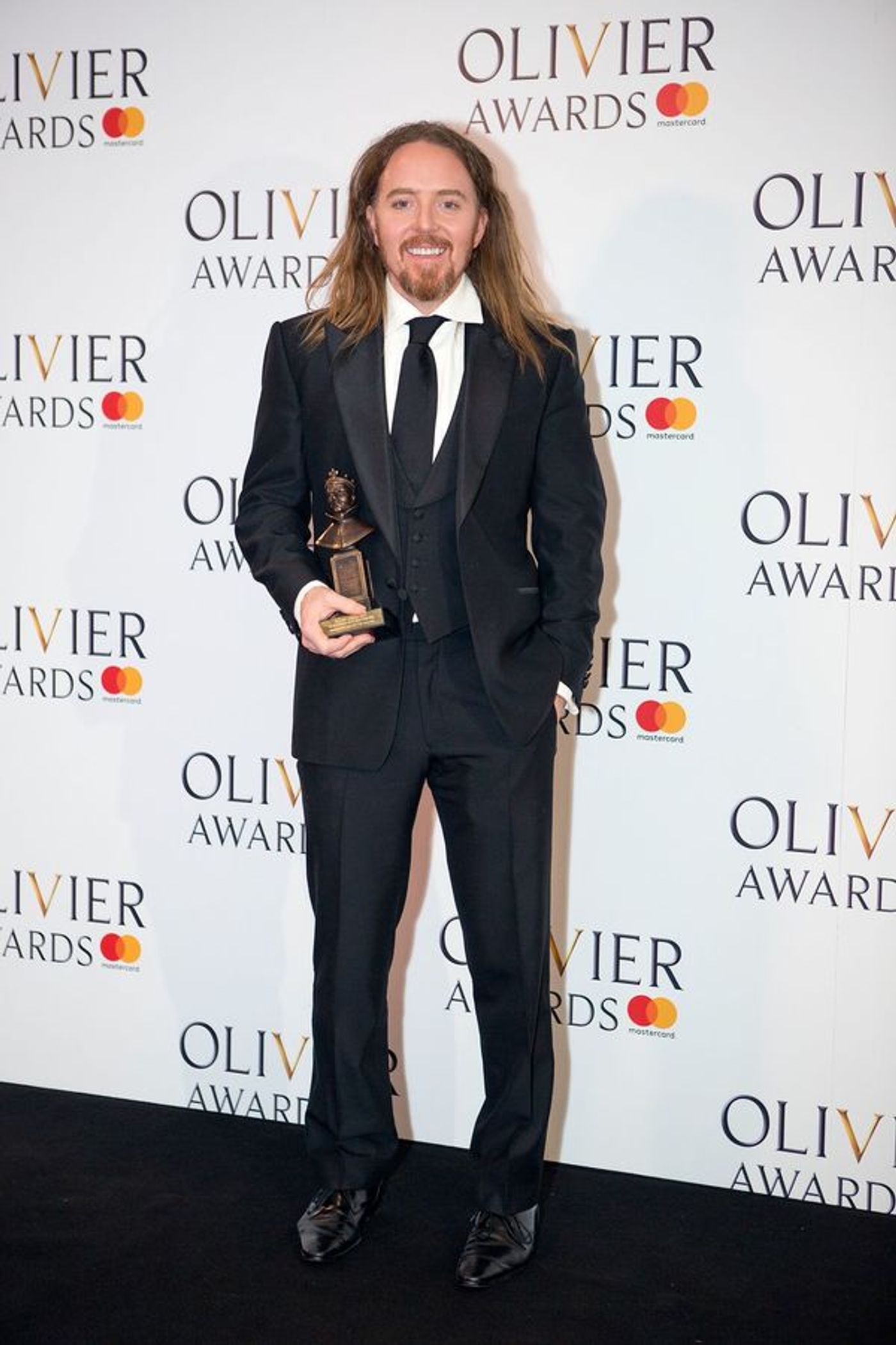 Photo Flash: Tim Minchin, Amber Riley & More Olivier Awards 2017 Winners Photo Flash: Tim Minchin, Amber Riley & More Olivier Awards 2017 Winners Image