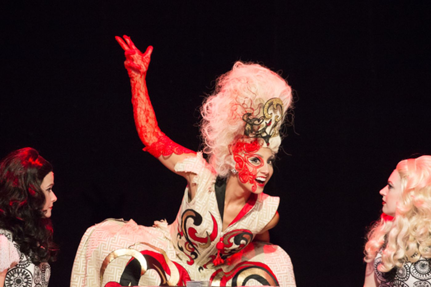 Photo Flash: Verlaine & McCann's BURLESQUE ALICE IN WONDERLAND Returns to The Triple Door  Image