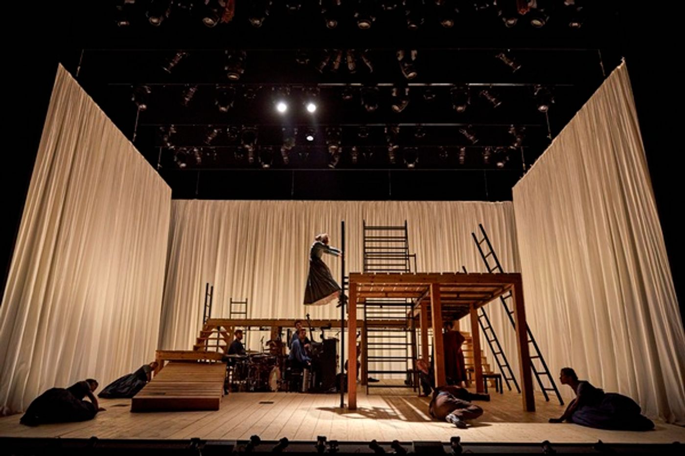 Photo Flash: First Look at New Stage Adaptation of JANE EYRE on Tour  Image