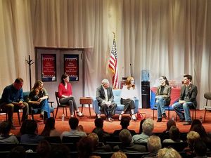 Rob Nagle, Nadia Bowers, Christa Scott-Reed, John Feinblatt, Julianne Moore, Charlotte Cohn, Jason Odell Williams @ BroadwayWorld Rob Nagle, Nadia Bowers, Christa Scott-Reed, John Feinblatt, Julianne Moore, Charlott Photo