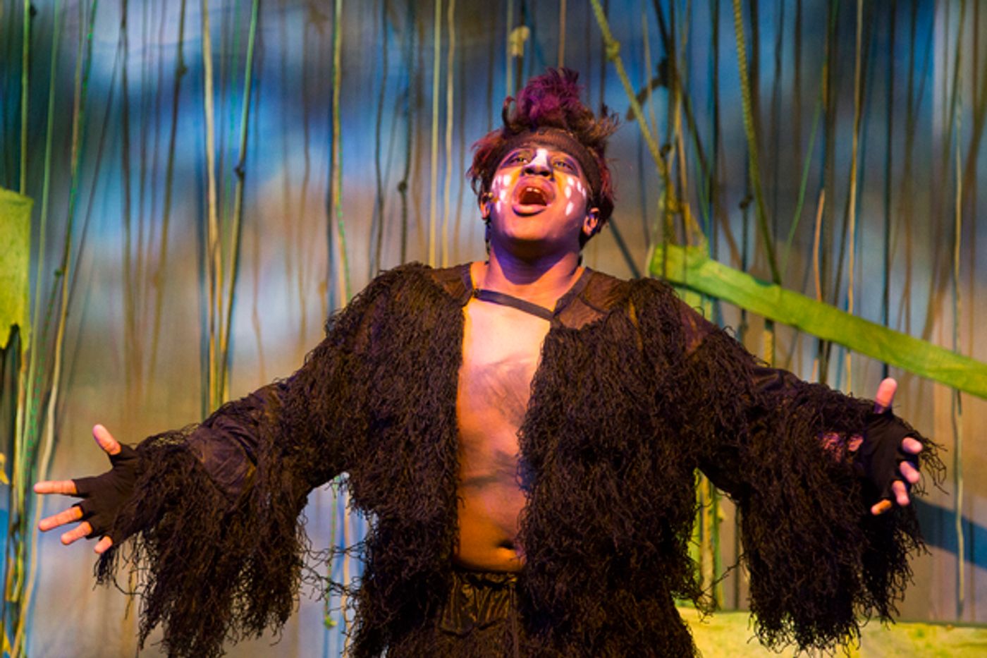Photo Flash: New Photos of the Chicago Premiere of TARZAN Musical at Stage773  Image