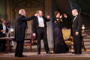 Michael Benz, Caroline Stefanie Clay, Michael McKean , Darren Goldstein, Cynthia Nixon and David Alford @ BroadwayWorld Michael Benz, Caroline Stefanie Clay, Michael McKean , Darren Goldstein, Cynthia Nixo Photo