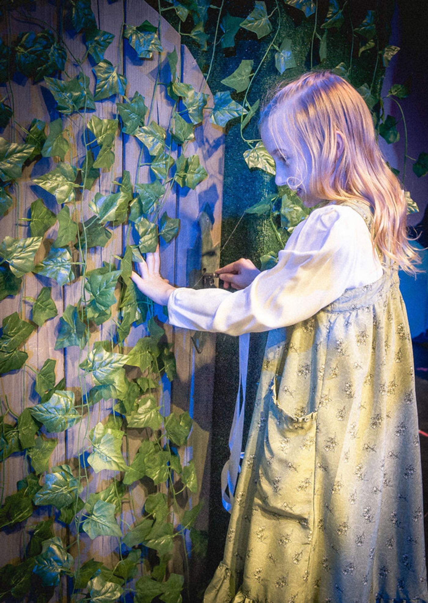 Photo Flash: Valley Youth Theatre presents THE SECRET GARDEN Photo Flash: Valley Youth Theatre presents THE SECRET GARDEN Image