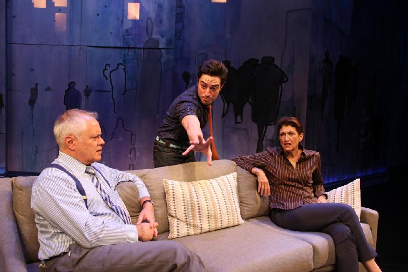 Review: Curiosity-Baiting New Play THE SIEGEL Brings Fresh Comedy to South Coast Repertory  Image