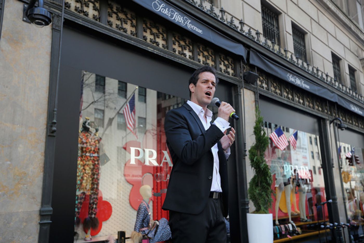 Photo Flash: AVENUE Q, CHICAGO, WAITRESS, and More Perform at Saks Fifth Avenue Spring Fete Celebration for BC/EFA  Image