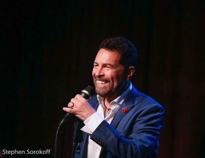 Clint Holmes Photo