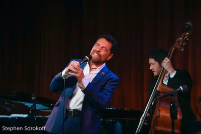 Clint Holmes Photo