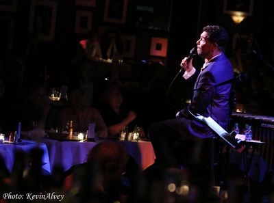 Clint Holmes Photo