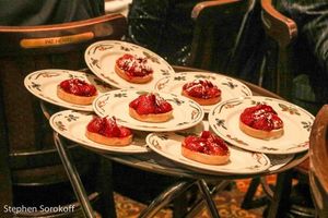 Frank Sinatra Dining Room @ BroadwayWorld Frank Sinatra Dining Room Photo