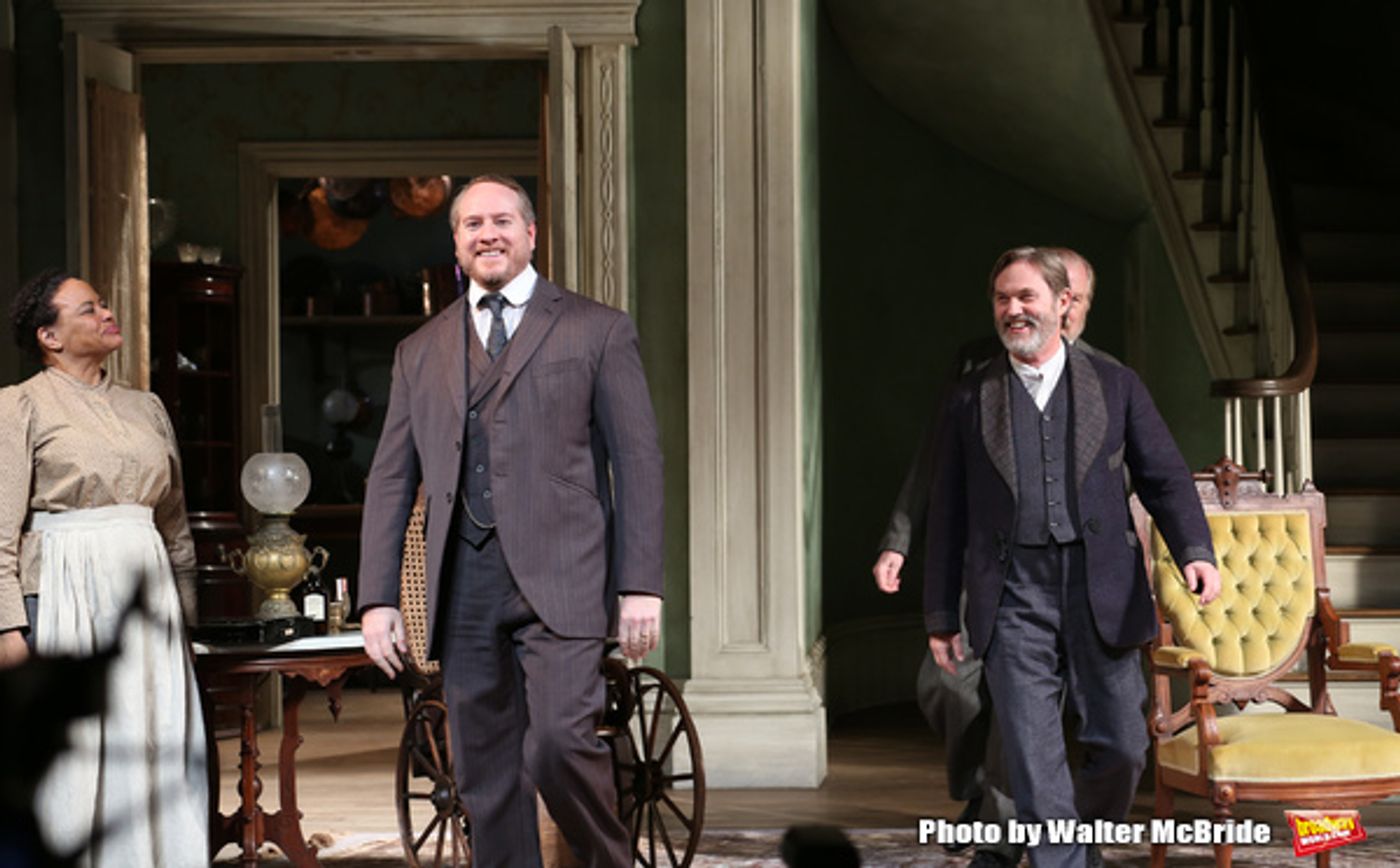 Photo Coverage: Laura Linney & Cynthia Nixon Take Opening Night Bows in THE LITTLE FOXES!  Image