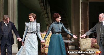 Richard Thomas, Cynthia Nixon, Laura Linney and Michael McKean  Photo