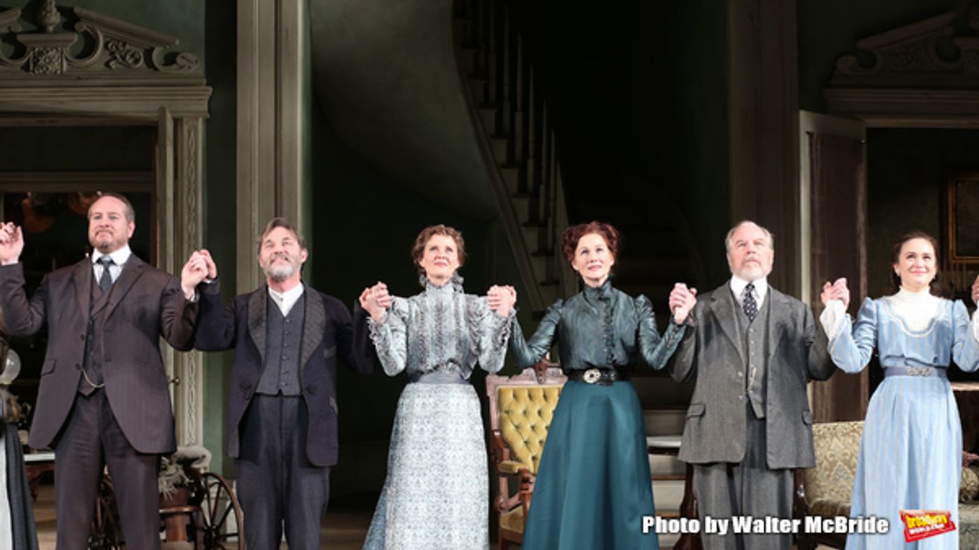 Photo Coverage: Laura Linney & Cynthia Nixon Take Opening Night Bows in THE LITTLE FOXES!  Image