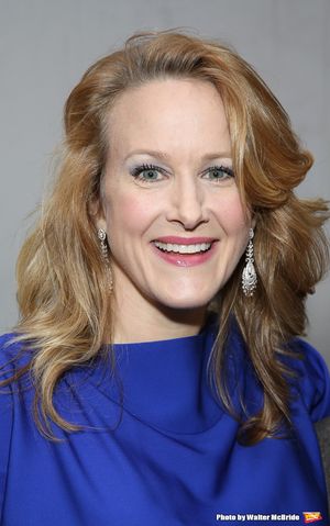 Katie Finneran  Photo