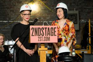 Anna Shapiro, Young Jean Lee @ BroadwayWorld Anna Shapiro, Young Jean Lee Photo