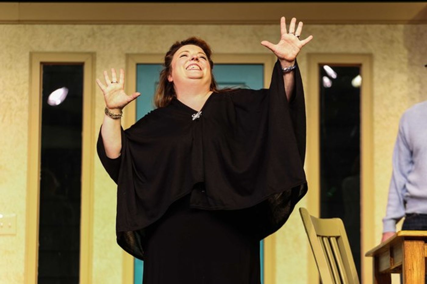 Photo Flash: Hilarity Ensues in Tacoma Little Theatre's EXIT LAUGHING  Image