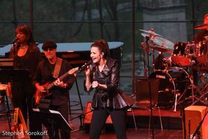 Lynda Carter @ BroadwayWorld Lynda Carter Photo