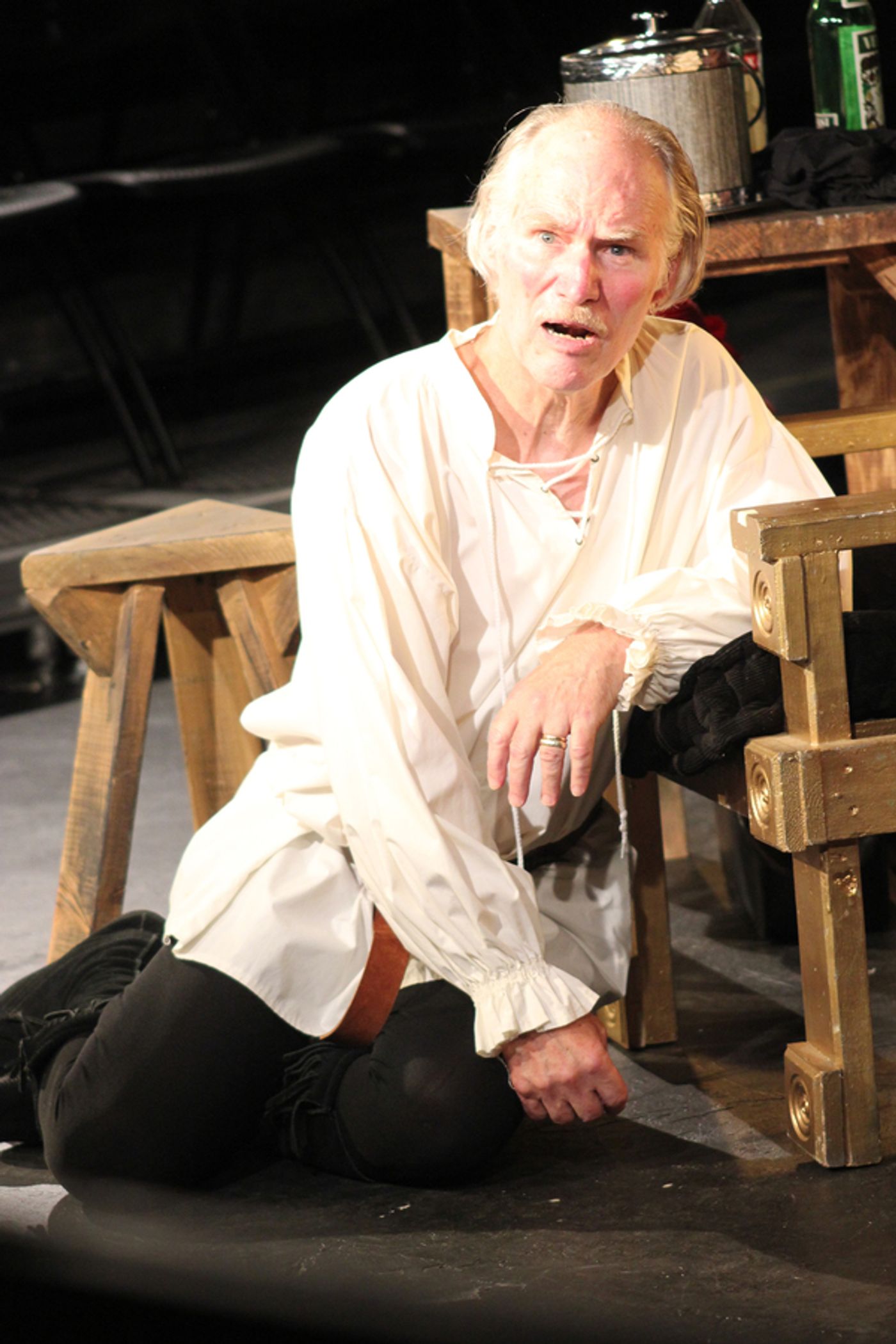 Photo Flash: BARRYMORE Takes a Dry, Humorous Look at a Theatre Legend  Image