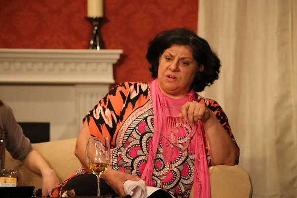 Elizabeth Nicholas Synnott Photo