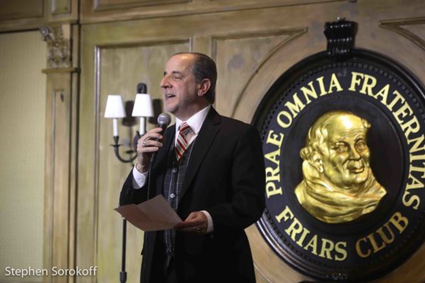 Photo Coverage: Chazz Palminteri Tells Tales From Hollywood & The Bronx At The Friars Club  Image
