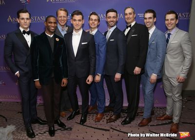 Male ensemble  Photo