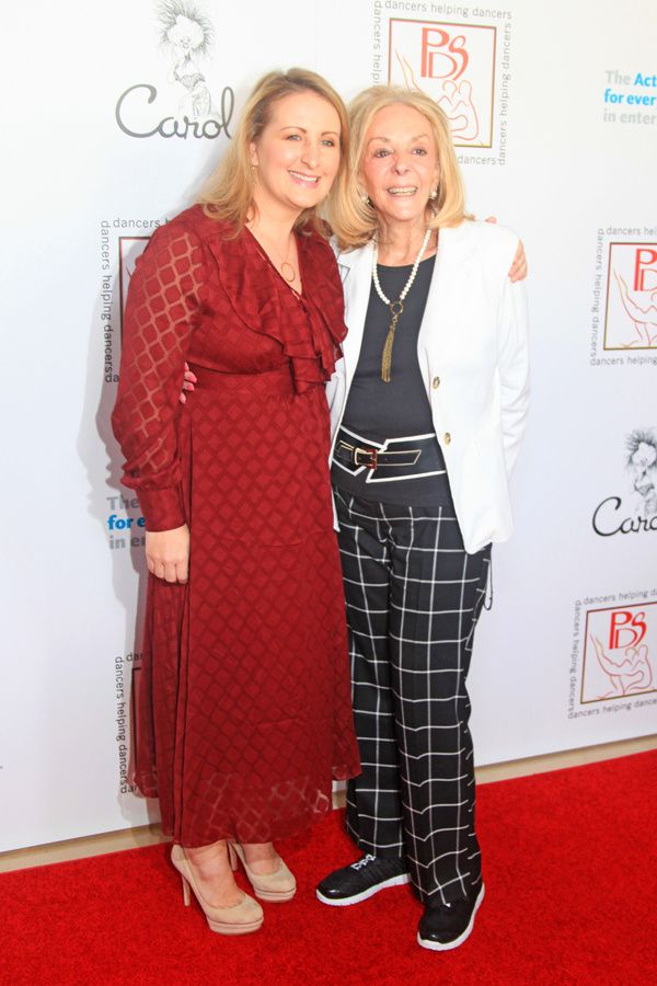 Mandy Moore, Joni Berry Photo