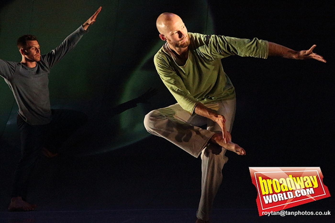 Photo Flash: Motionhouse Presents SCATTERED at the Peacock Theatre  Image