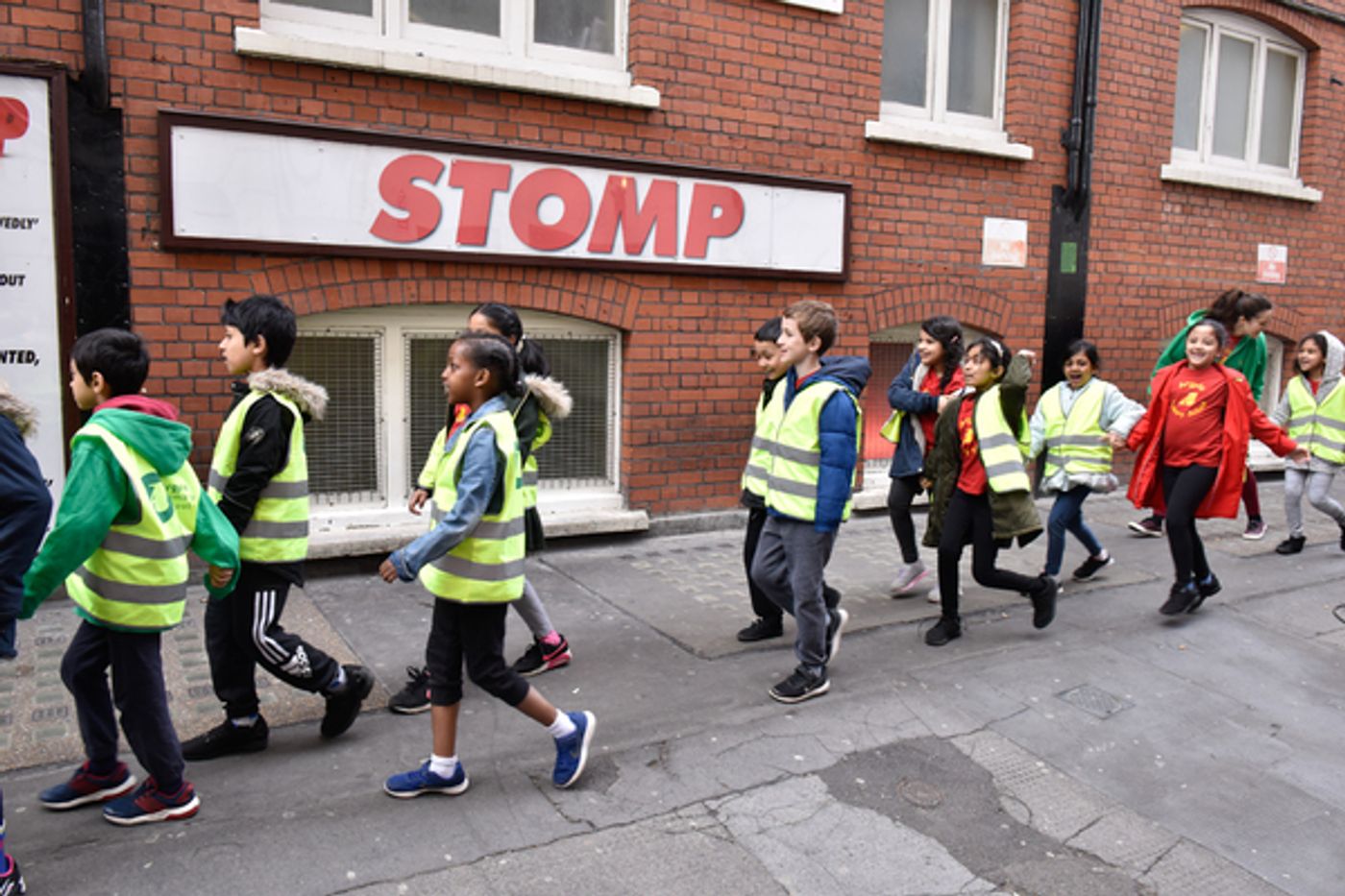Photo Flash: Camden Schoolchildren Promote Walking Campaign with Cast of STOMP  Image