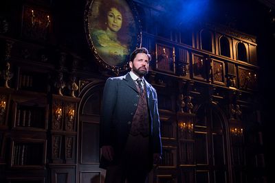 Sean Palmer as Archibald Craven Photo
