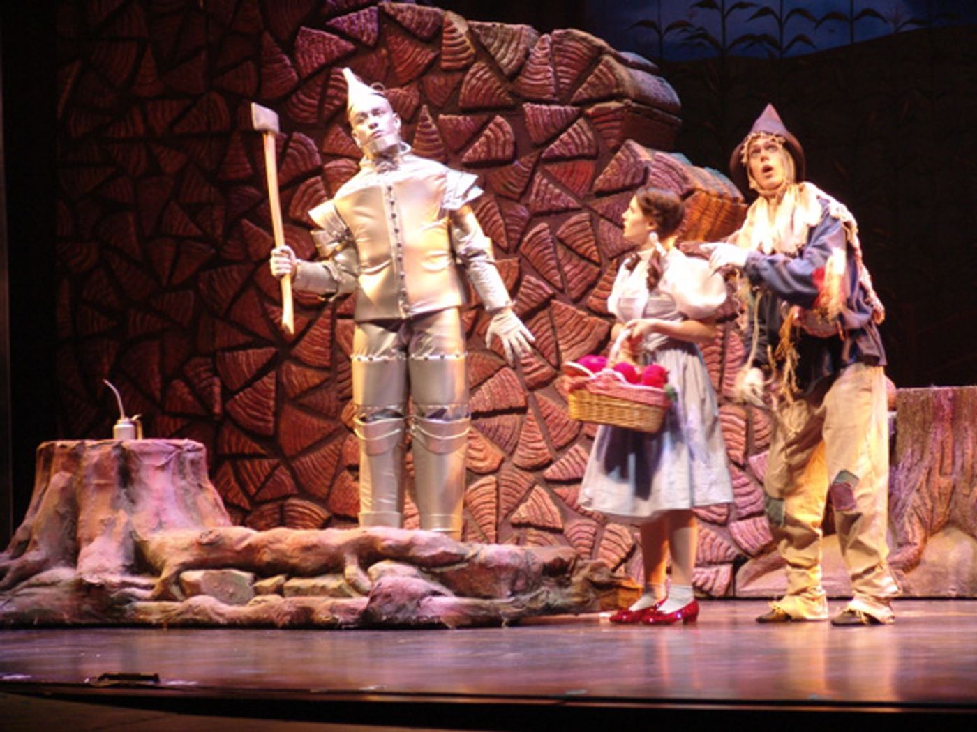 Photo Flash: Valley Youth Theatre presents THE WIZARD OF OZ at the Herberger Theater Center Photo Flash: Valley Youth Theatre presents THE WIZARD OF OZ at the Herberger Theater Center Image