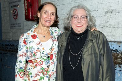Laurie Metcalf, Jayne Houdyshell Photo