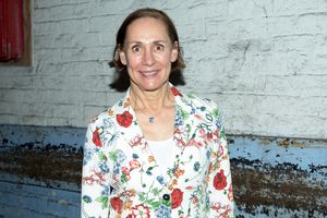 Laurie Metcalf @ BroadwayWorld Laurie Metcalf Photo