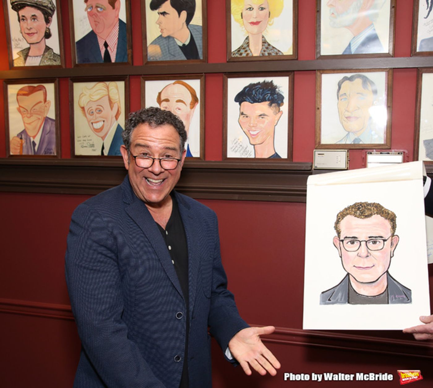 Photo Coverage: WAR PAINT & DEAR EVEN HANSEN Unite to Celebrate Michael Grief's New Sardi's Portrait!  Image