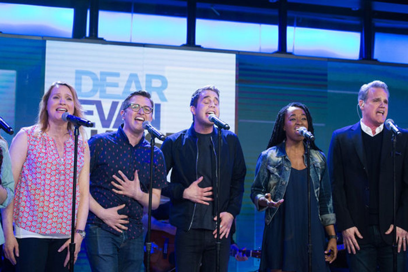 Photo Flash: Highlights from TODAY's 'Best of Broadway Week' Live Performances  Image